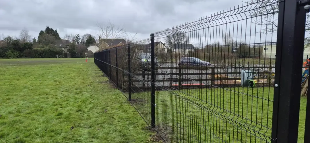 Flexible Scheduling for Fencing Maintenance